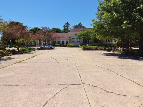 101 W South St, Dwight, IL 60420